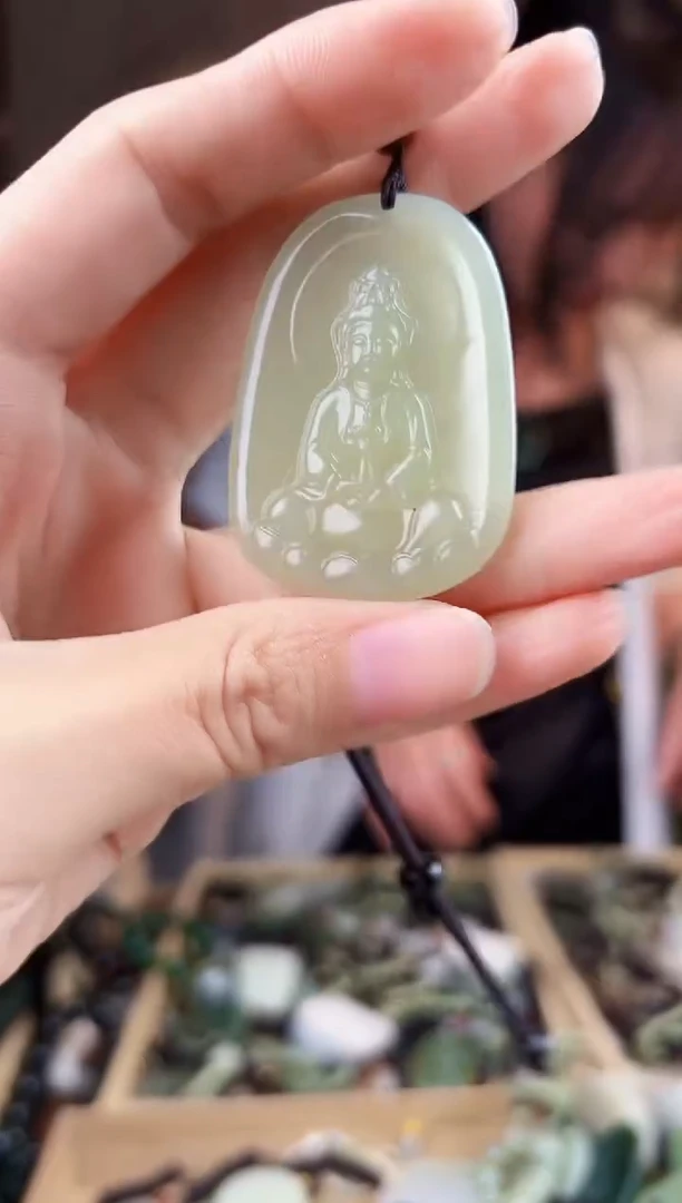 颈饰未镶嵌和田玉拍一发一，多样性发货