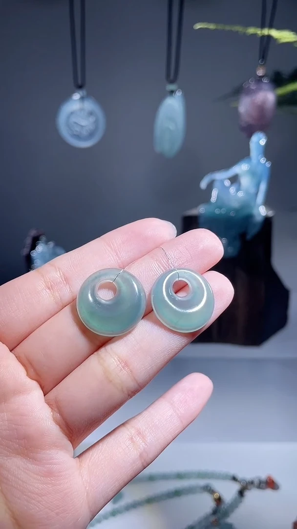 颈饰未镶嵌翡翠挂件 多样性发1