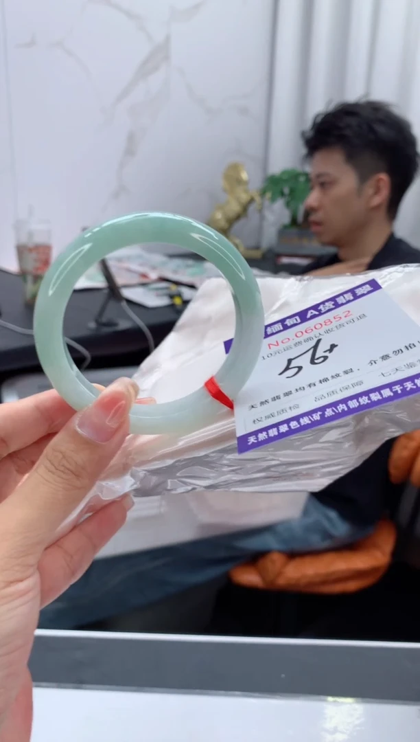 翡翠手镯未镶嵌天然缅甸A货翡翠