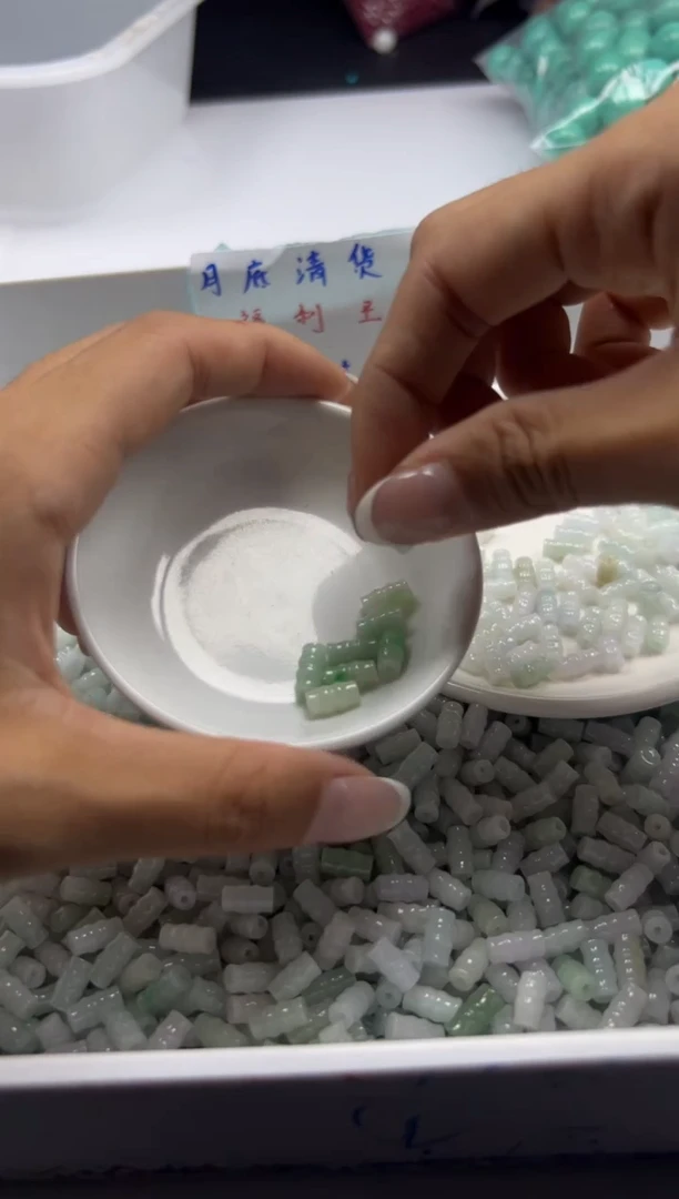 翡翠未镶嵌颈饰w2775翡翠有种水竹节8*4mm10颗