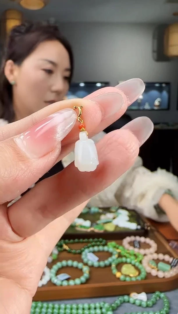 吊坠(不含链)未镶嵌和田玉1