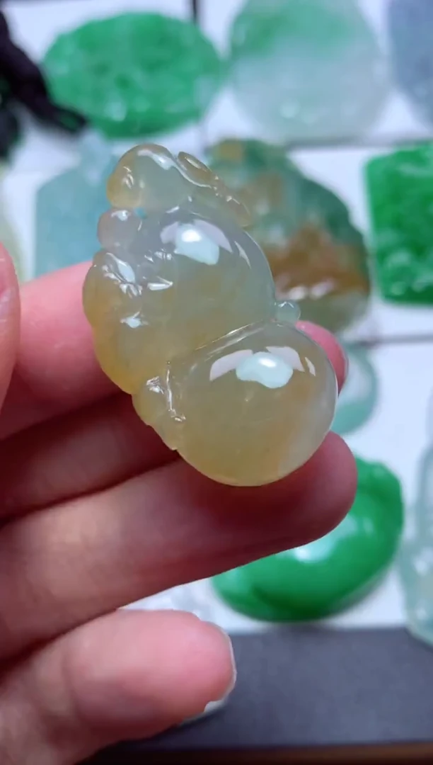 翡翠未镶嵌颈饰天然翡翠