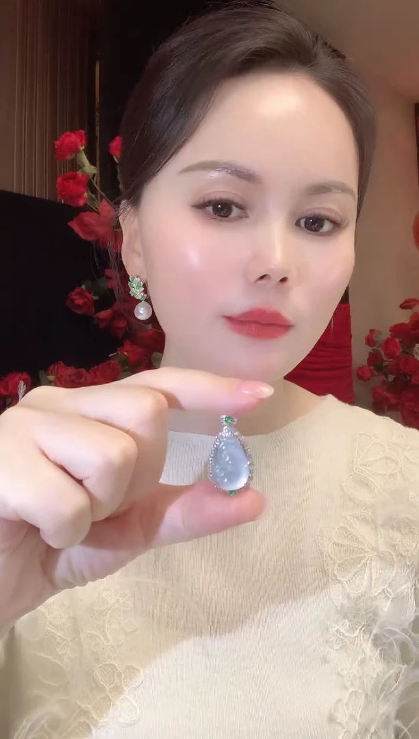 吊坠(不含链)18K金镶嵌翡翠C55