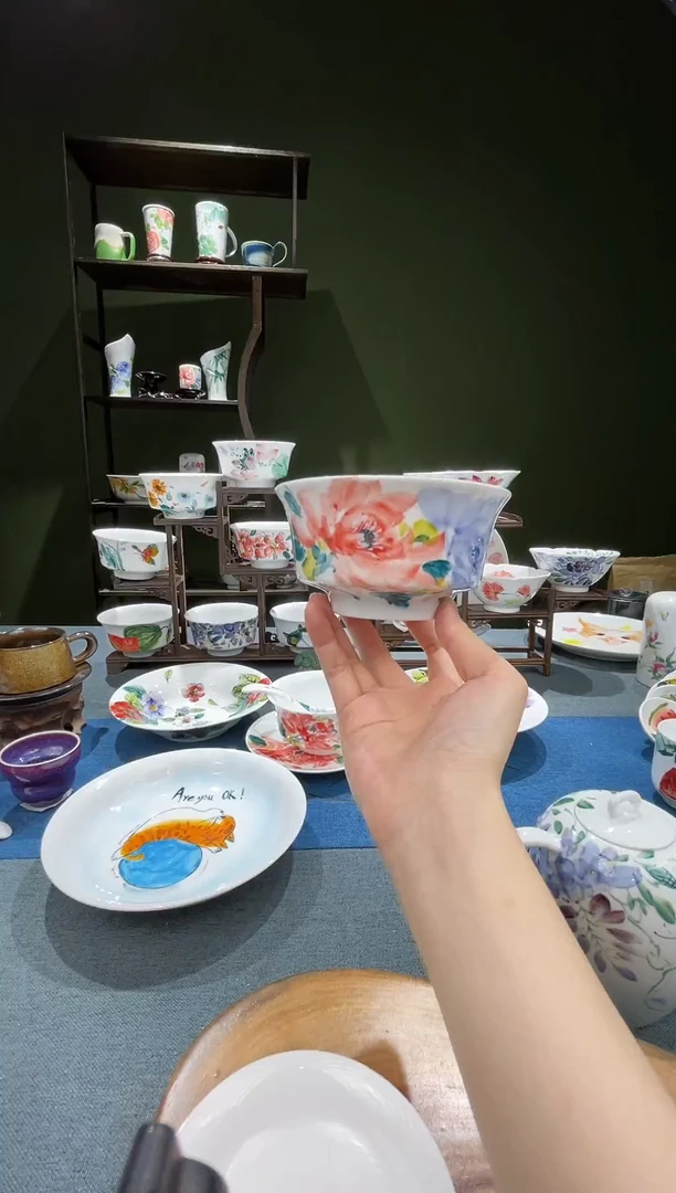 碗景德镇高温釉下彩4.75英寸金钟碗双色牡丹
