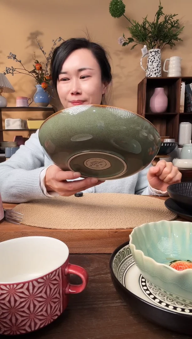 8.5英寸窑变绿深盘微瑕