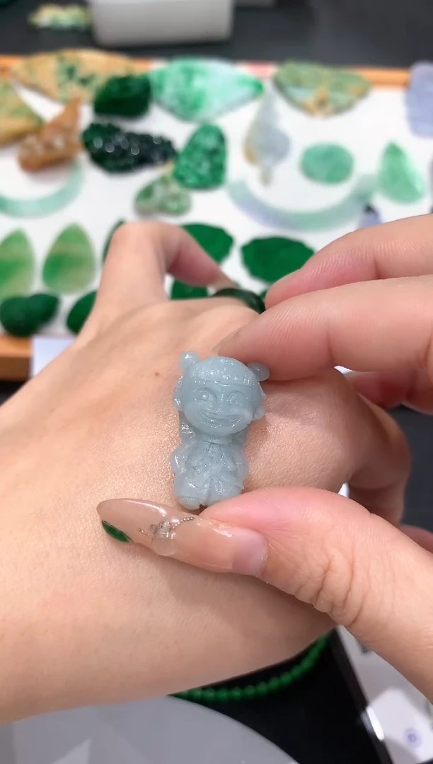 定制翡翠未镶嵌翡翠