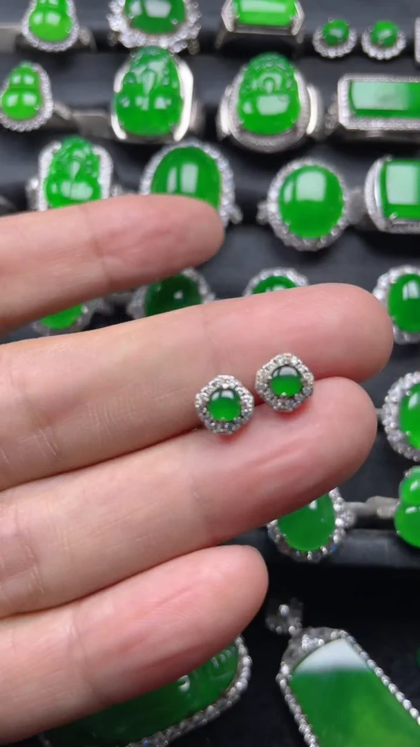 银S925镶嵌翡翠耳饰翡翠