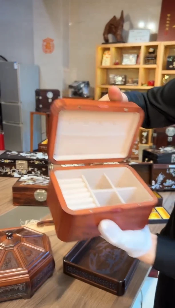 【闪购商品】花梨木类成套家具缅花 首饰盒