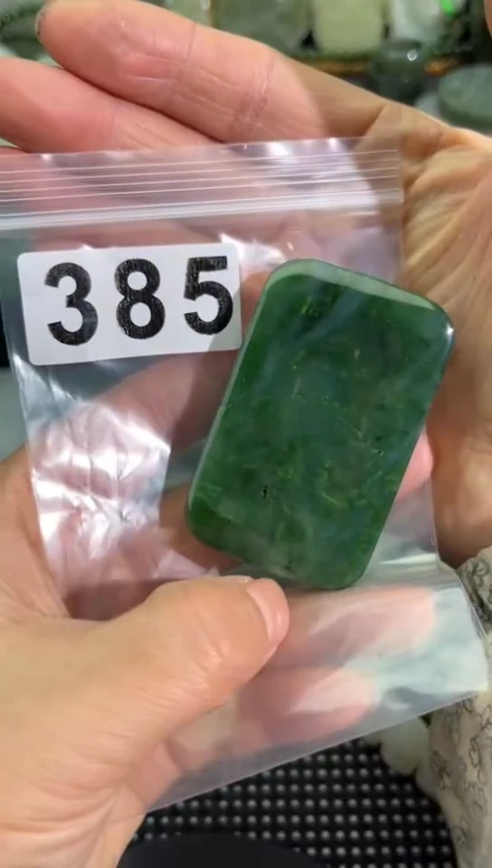 未镶嵌和田玉珠宝半成品牌子