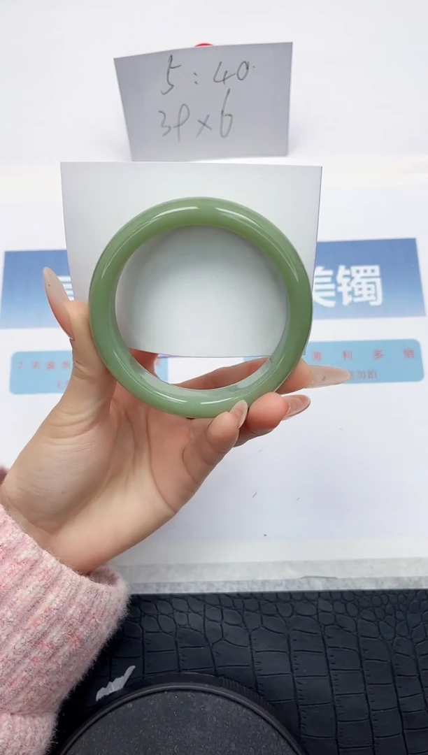 【闪购商品】石英质玉手镯未镶嵌L14-58.1