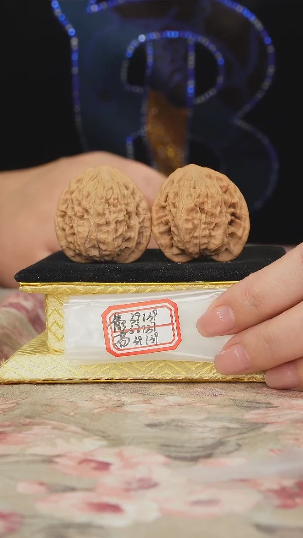 把件文玩核桃一代望月