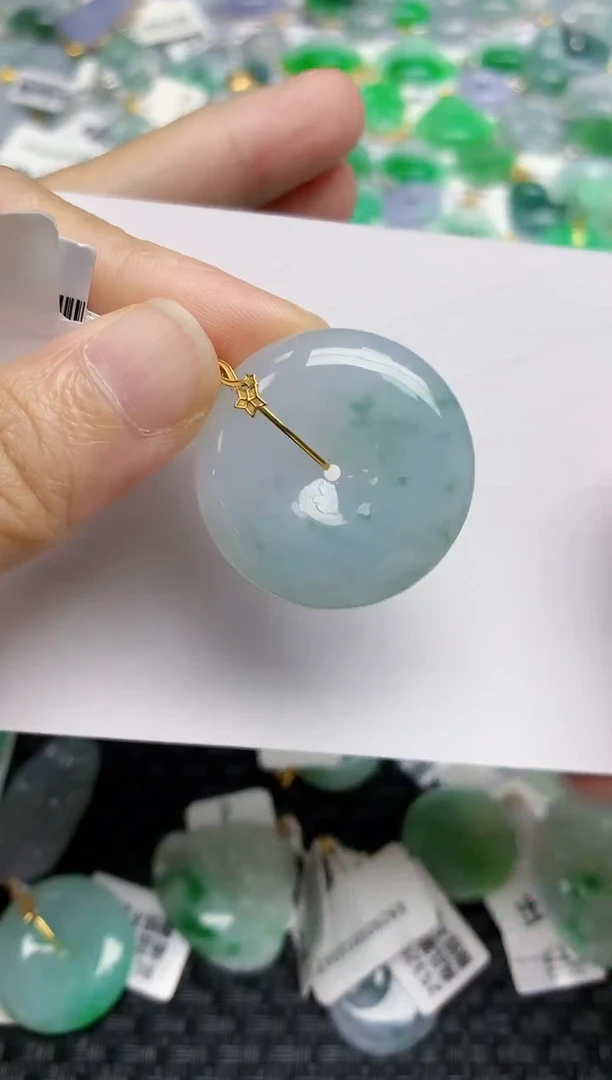 翡翠18K金镶嵌颈饰天然A货翡翠