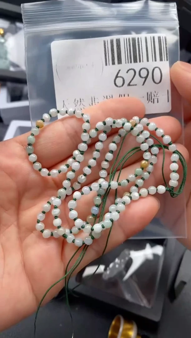 翡翠未镶嵌吊坠(不含链)6290