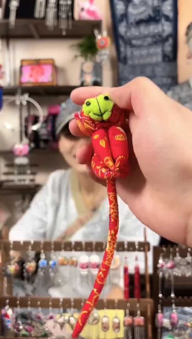 织绣民族风非遗老绣饰品203