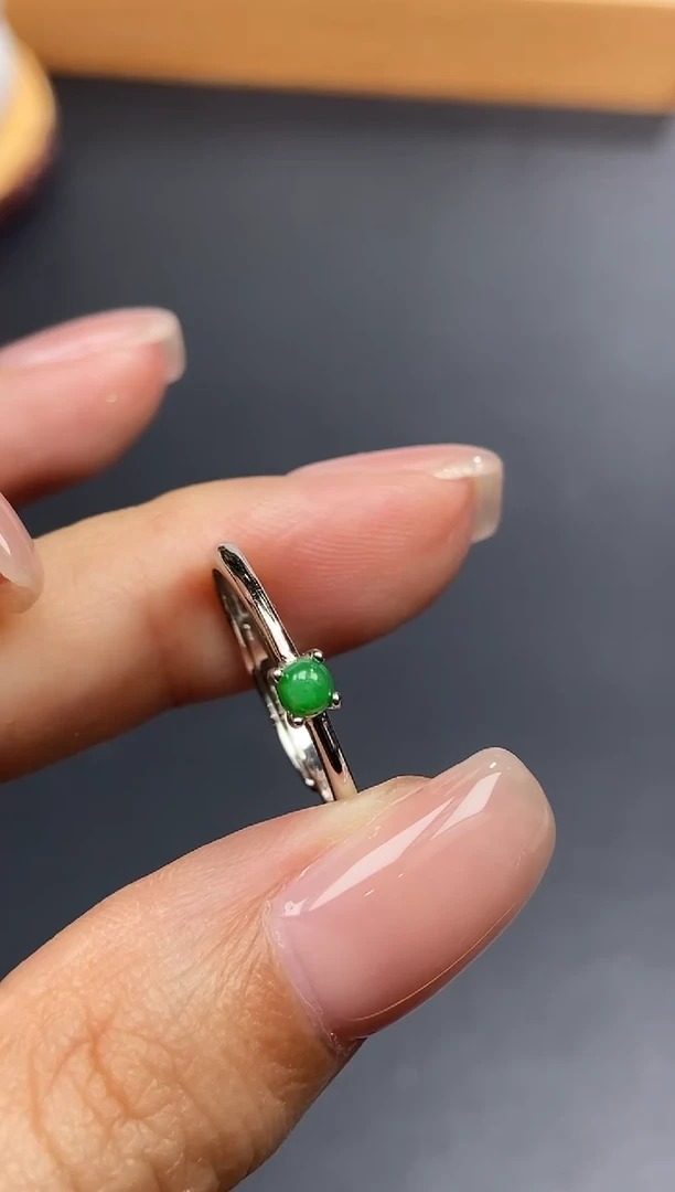 颈饰未镶嵌翡翠天然翡翠A货79