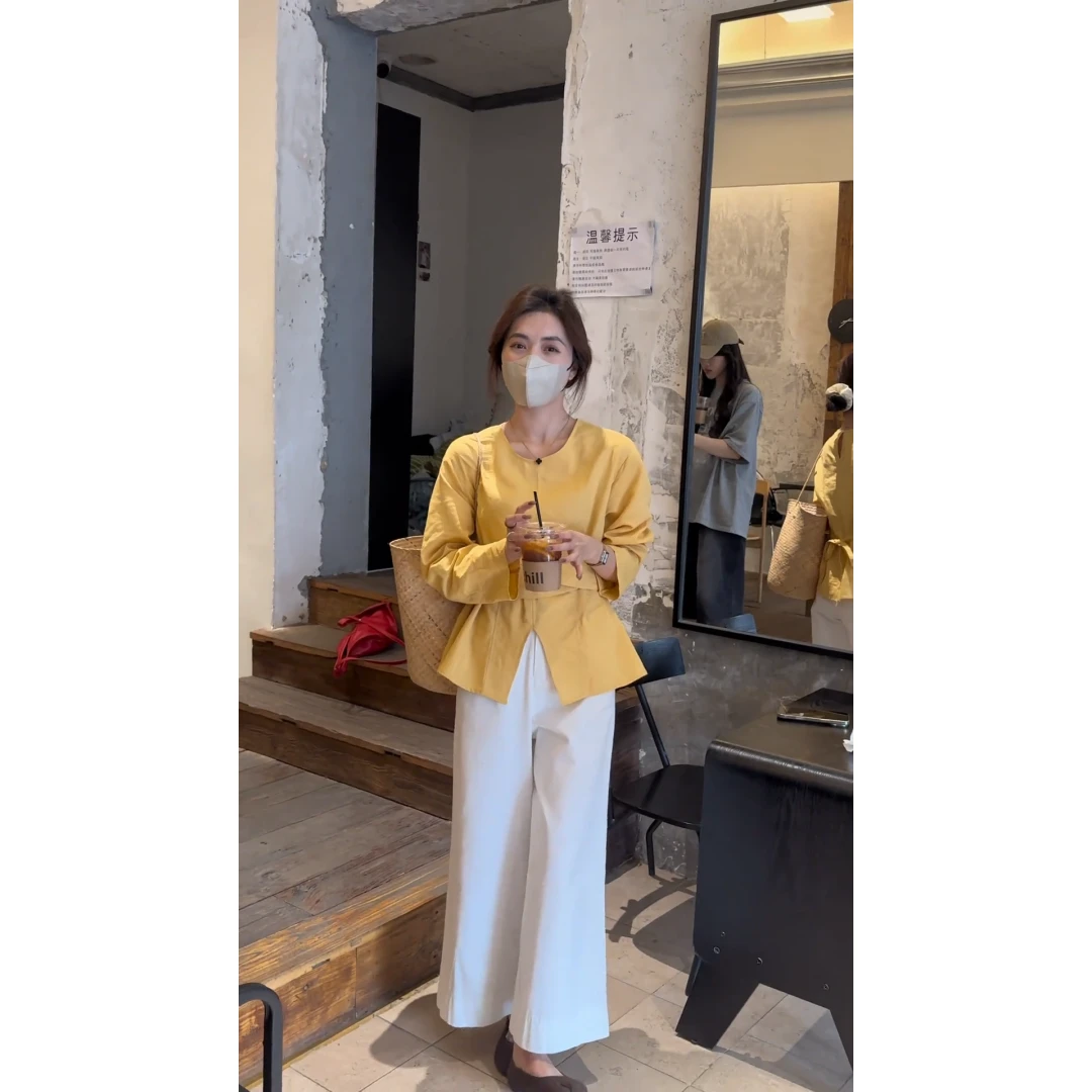 韩版气质不规则设计感圆领姜黄色衬衫白色阔腿裤松弛感套装