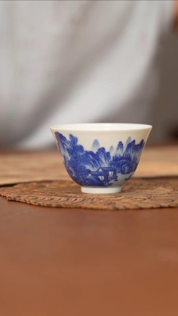 杯看山柴窑青花山水