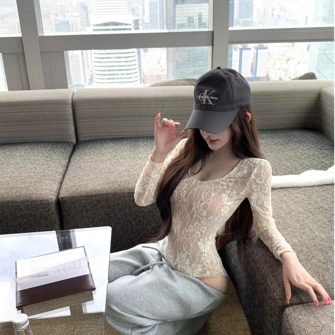 纯欲风蕾丝U领长袖连体衣女性感高级感打底衫秋冬上衣百搭休闲裤