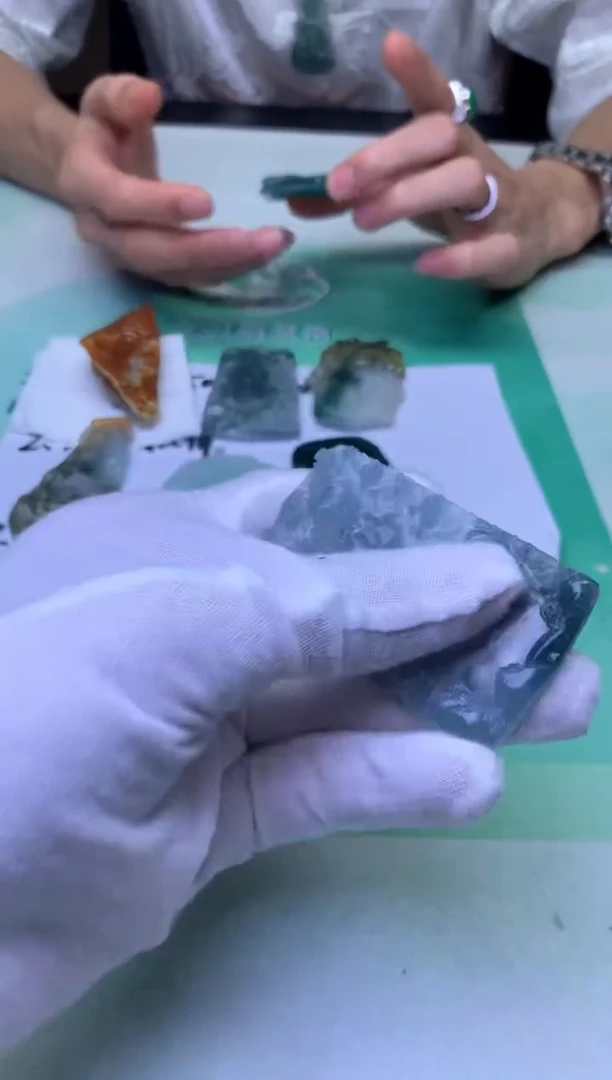 定制翡翠未镶嵌毛货-不退不换