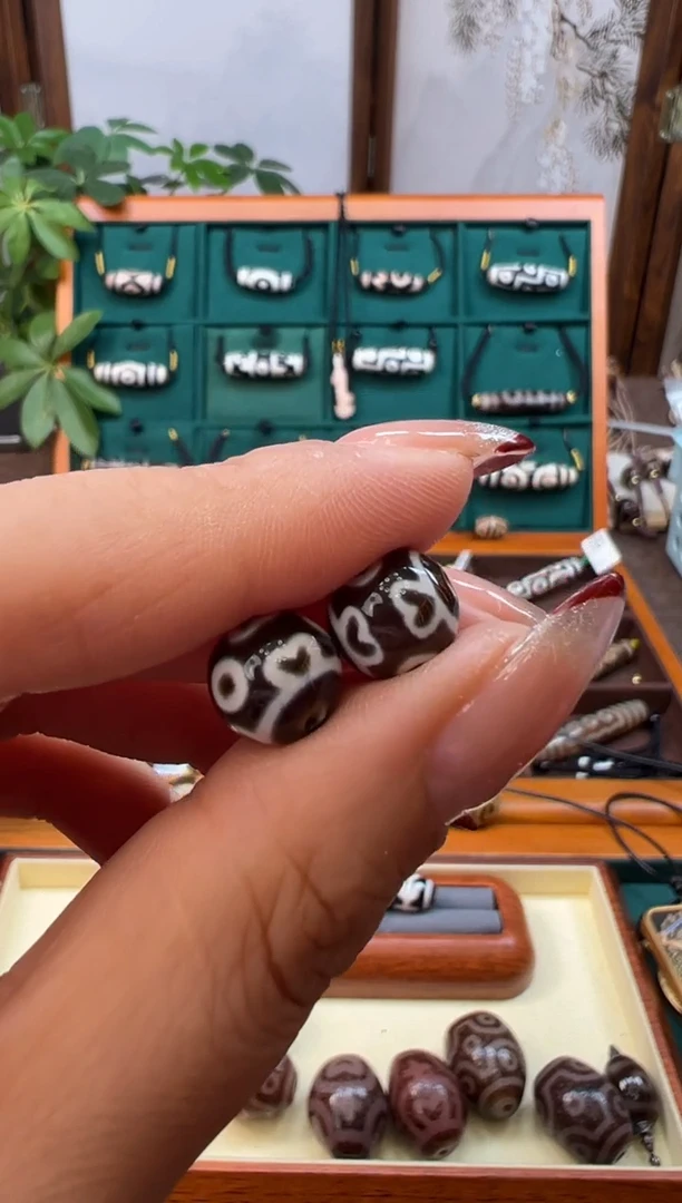 合金颈饰玛瑙/玉髓（覆膜）5.(随机发货微瑕)