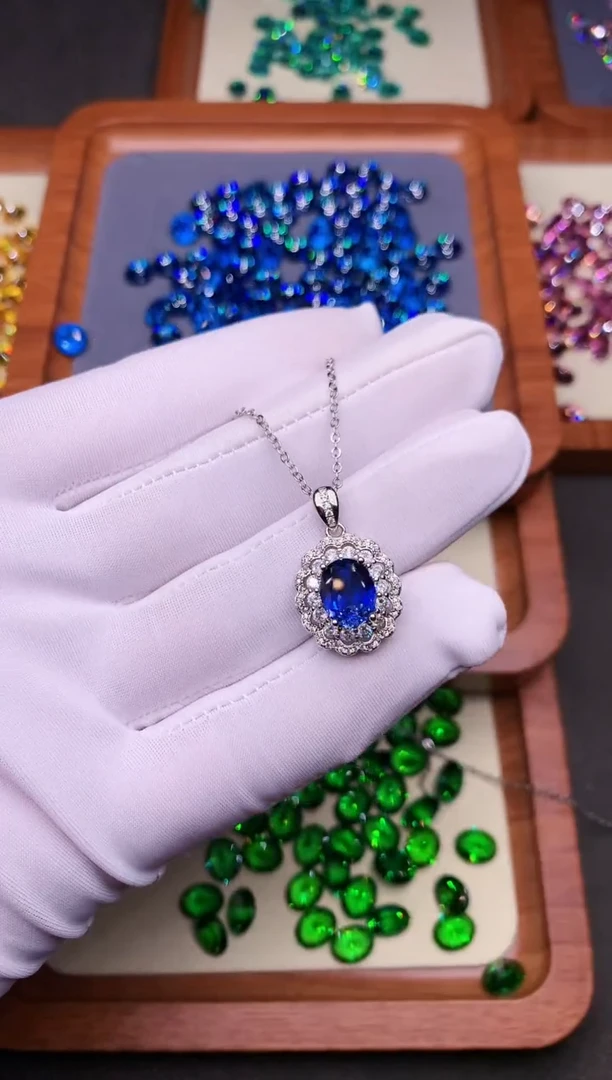 蓝宝石颈饰银S925镶嵌矢车菊