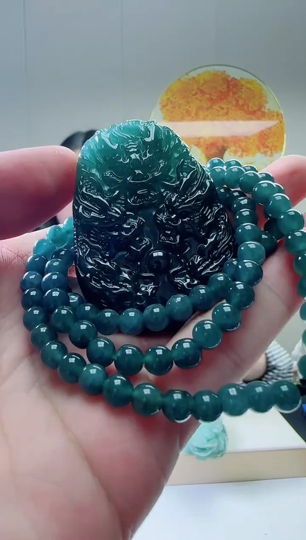 颈饰未镶嵌翡翠天然A货翡翠 多样性发其一