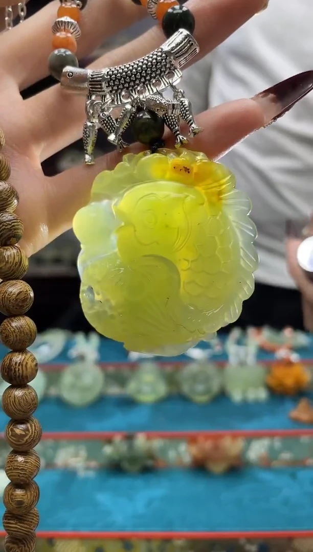 未镶嵌岫玉吊坠·