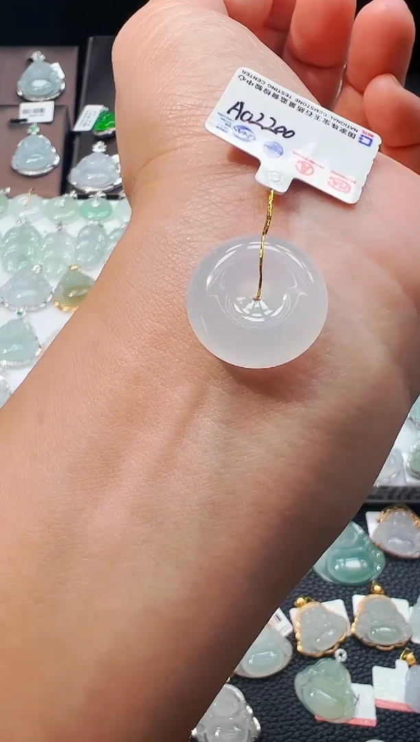 吊坠(不含链)未镶嵌翡翠佛公吊坠