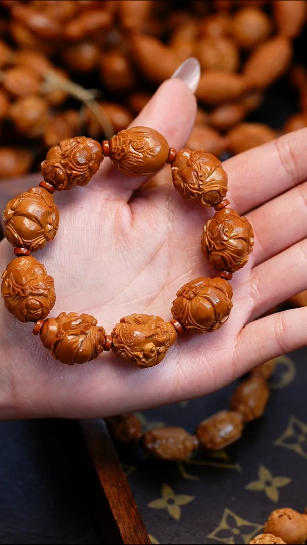 【闪购商品】橄榄核吊坠苏工橄榄核