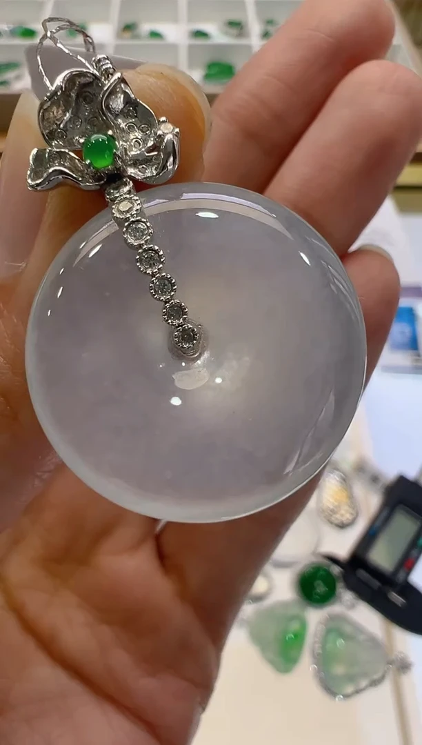 【闪购商品】翡翠吊坠(不含链)18K金镶嵌多样性团购发一件