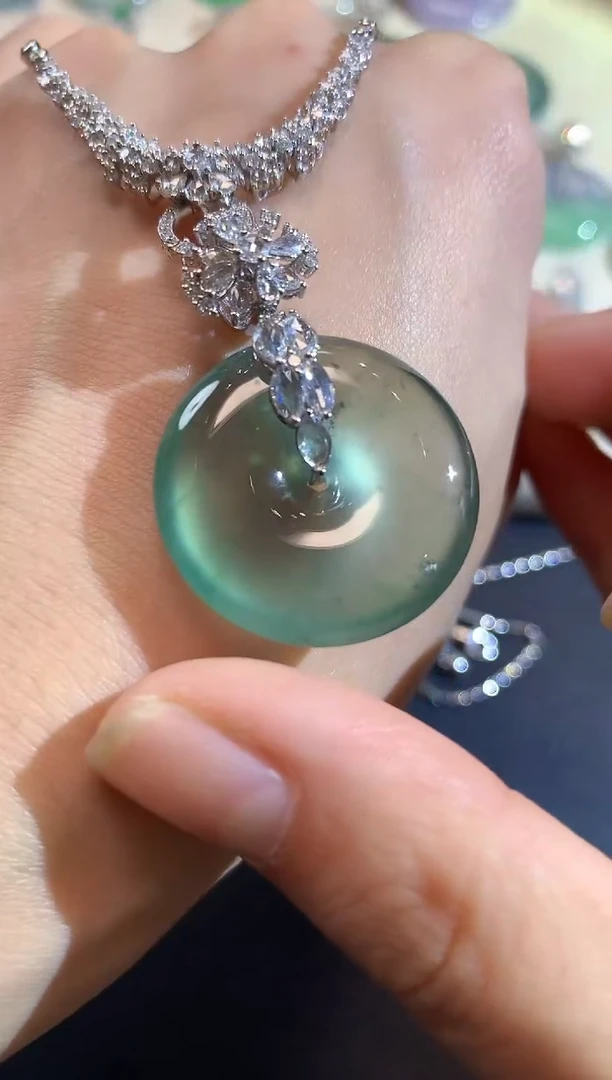 吊坠(不含链)18K金镶嵌翡翠A16 不含链