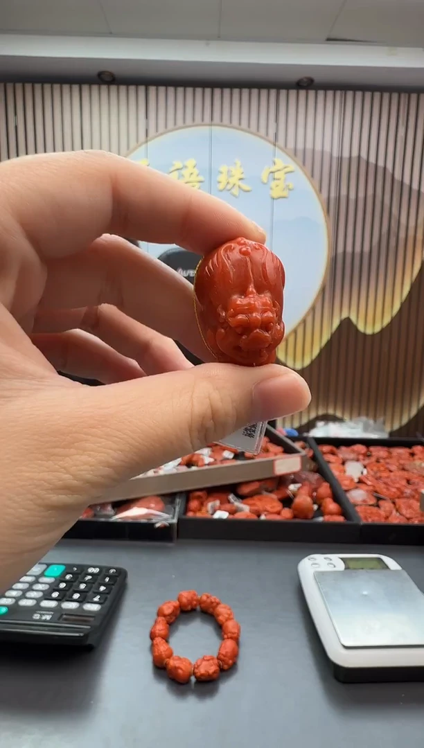 未镶嵌雕刻南红玛瑙031ZB1229产品一个