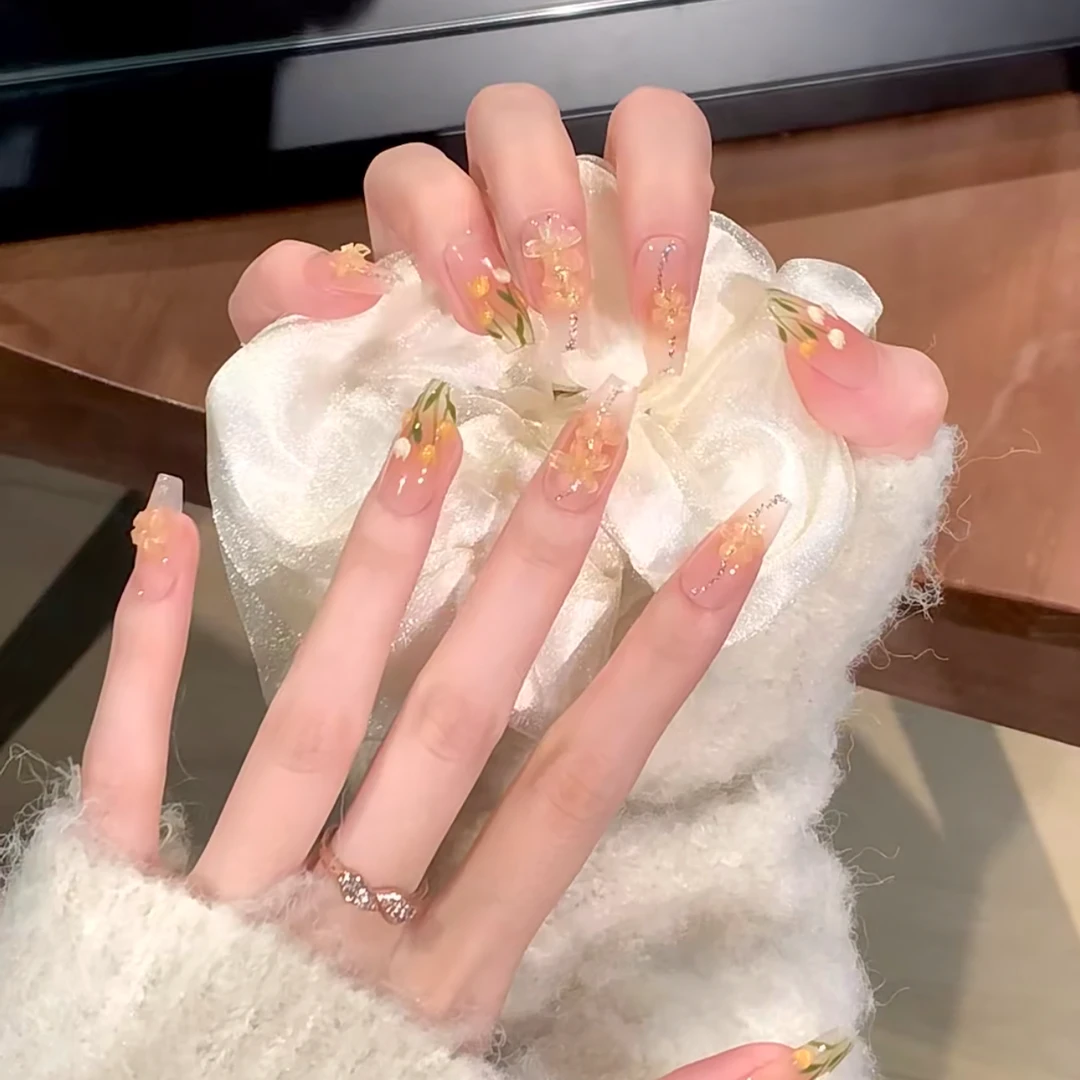 春日郁金香 春日氛围腮红美甲