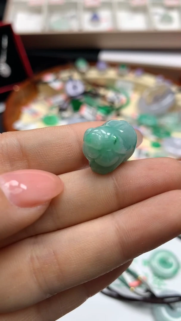 【闪购商品】翡翠颈饰未镶嵌吊坠