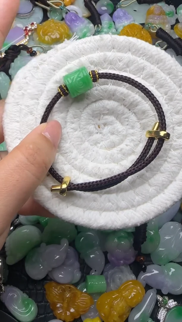 颈饰未镶嵌翡翠缅甸翡翠吊坠
