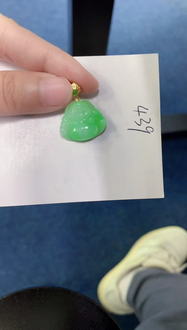 翡翠未镶嵌颈饰000000000