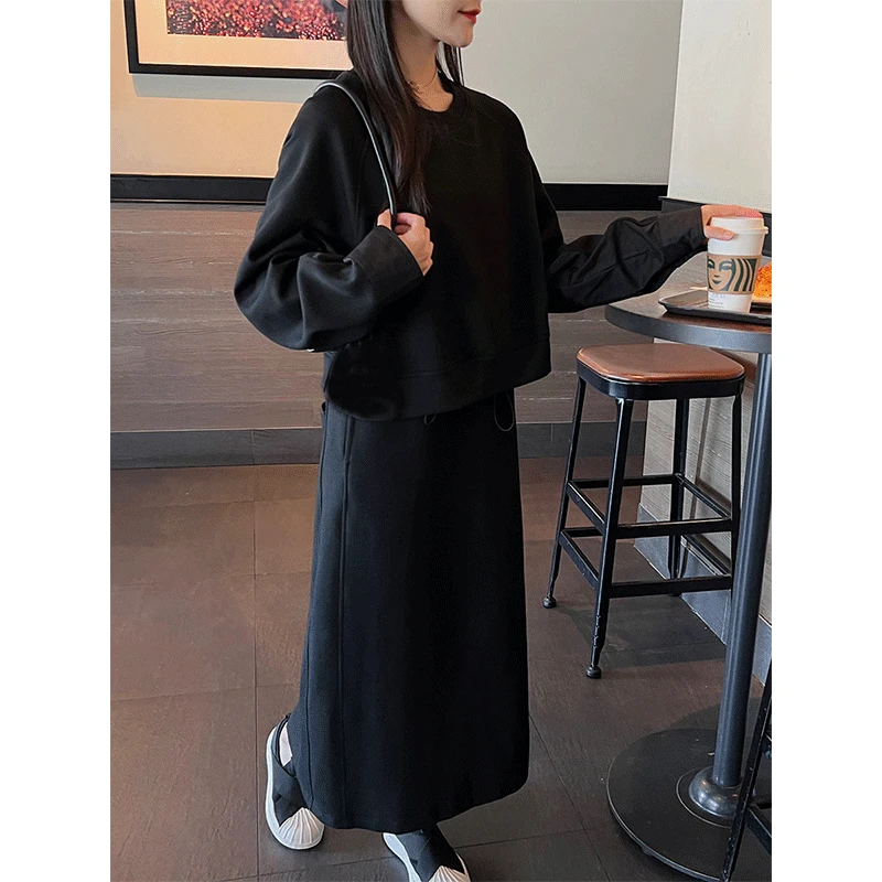 春秋季轻奢时尚洋气减龄修身套装裙子女2025新款卫衣半身裙两件套