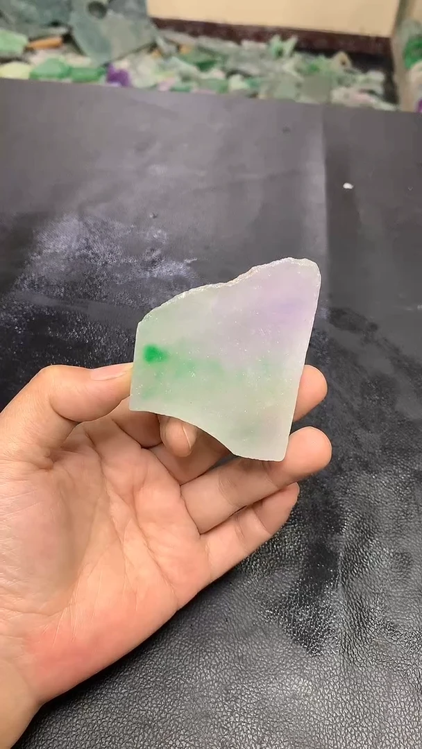 玉冰春彩边角毛坯