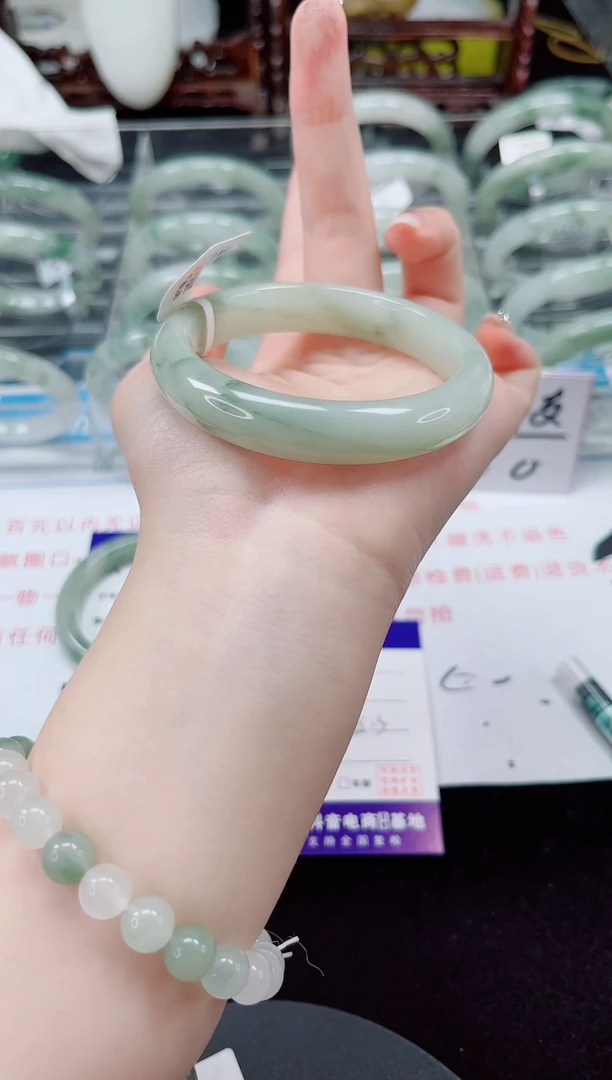 未镶嵌手镯石英质玉111-55/56