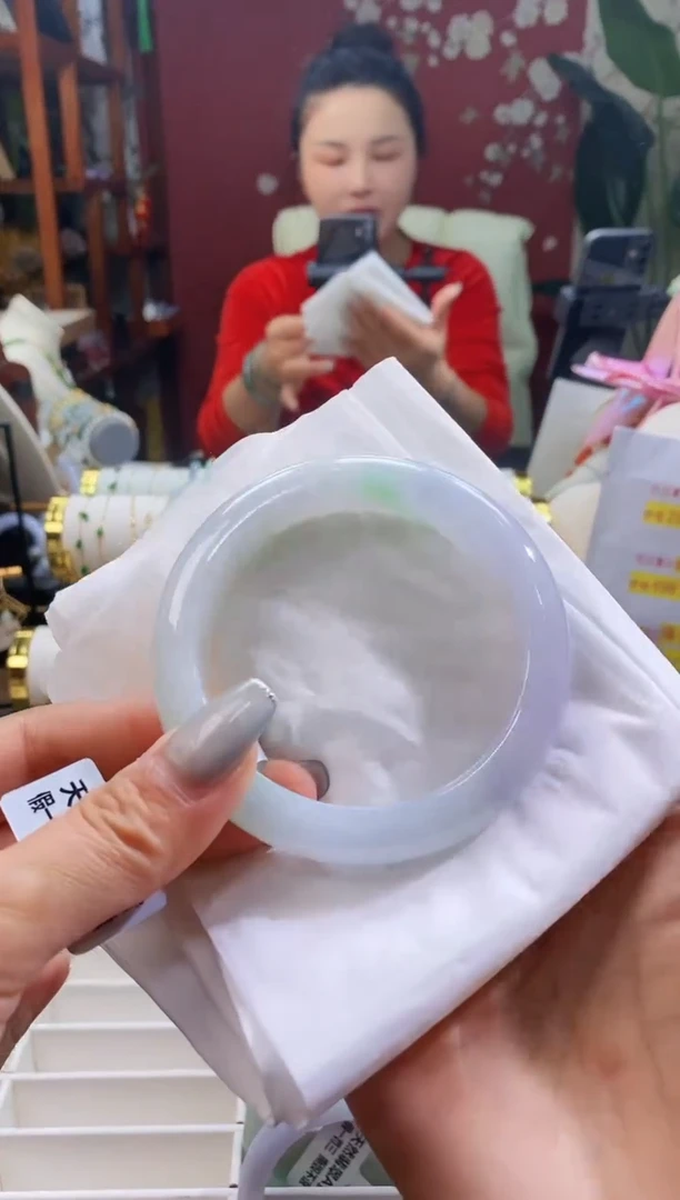 【闪购商品】翡翠手镯未镶嵌105淡春彩57-59/12.3*9.2