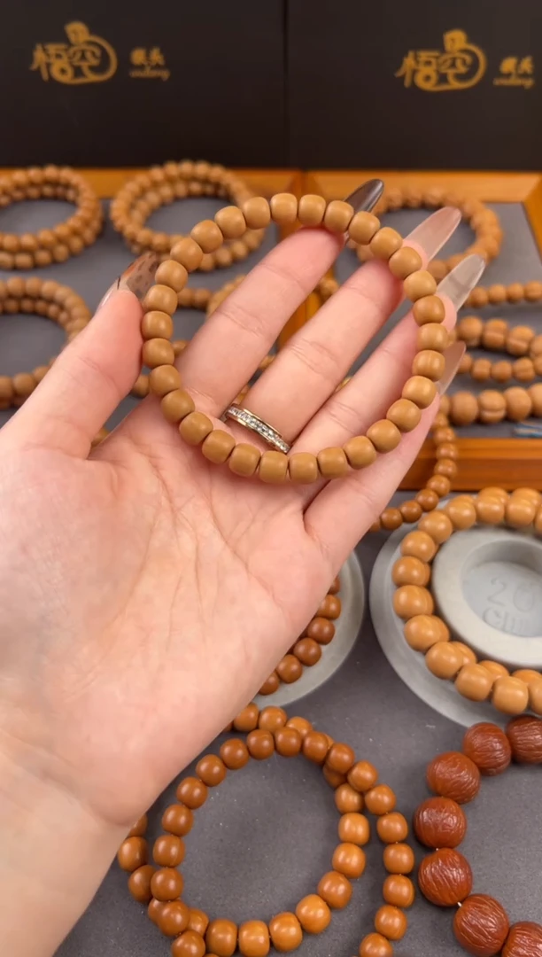 手串猴头核桃T*8.2道珠全品无暇
