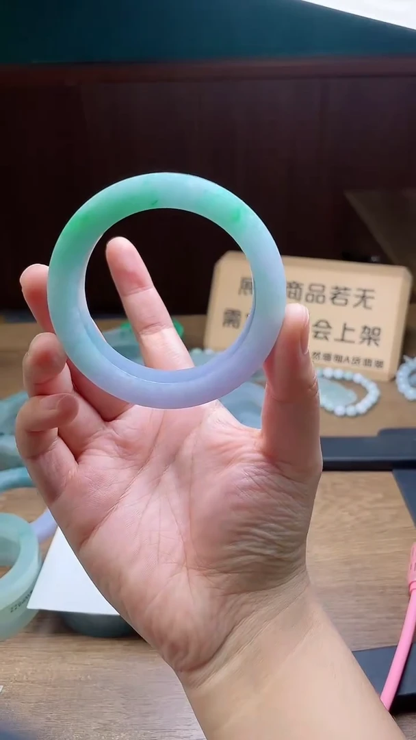 定制翡翠手镯未镶嵌秋*定制