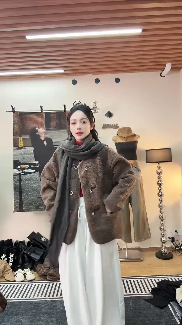 2026变成岛屿年货福利款外套