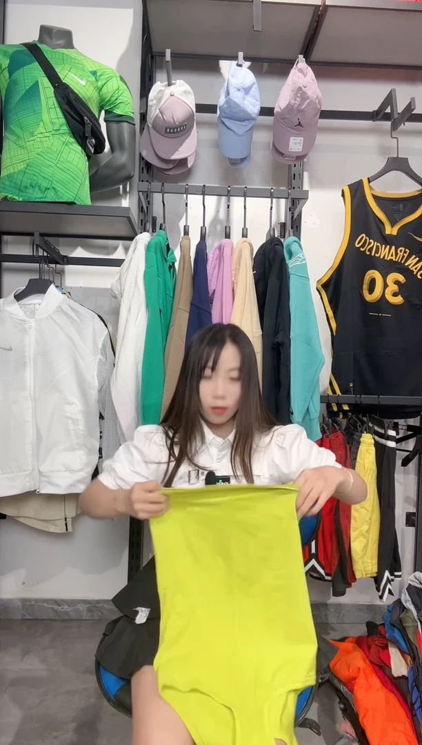 1611  编码 瑕疵款直播间过款为准 尺码