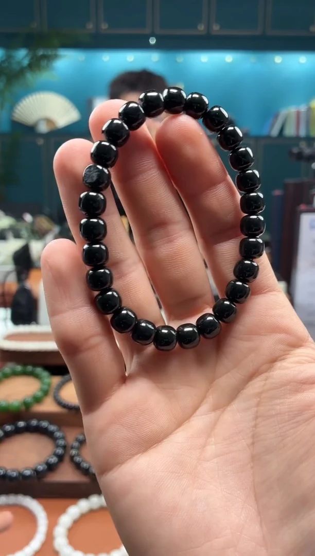 未镶嵌手串和田玉黑青7-8老