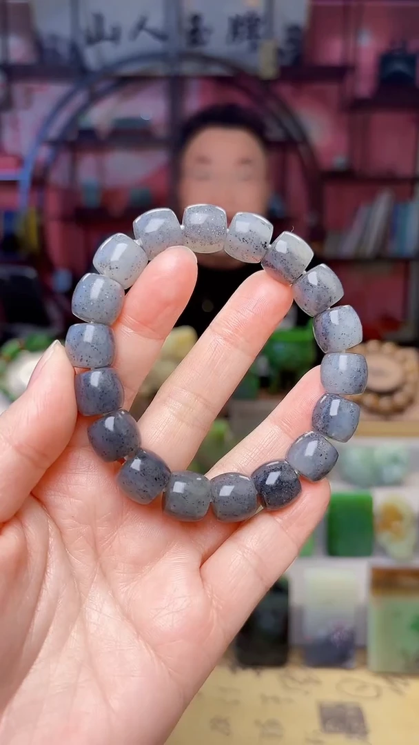 未镶嵌和田玉把件28