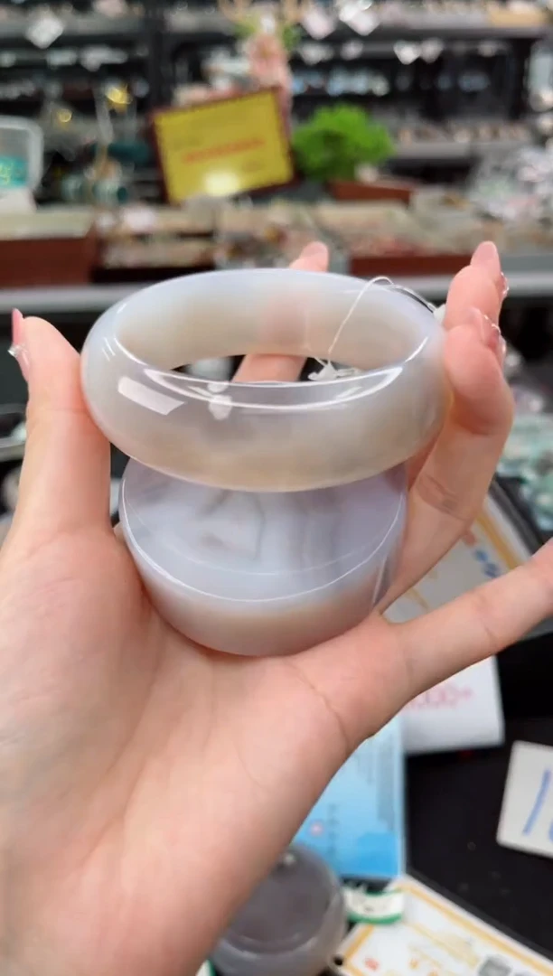 【闪购商品】石英质玉手镯未镶嵌60圈口（赠品镯心）1660337