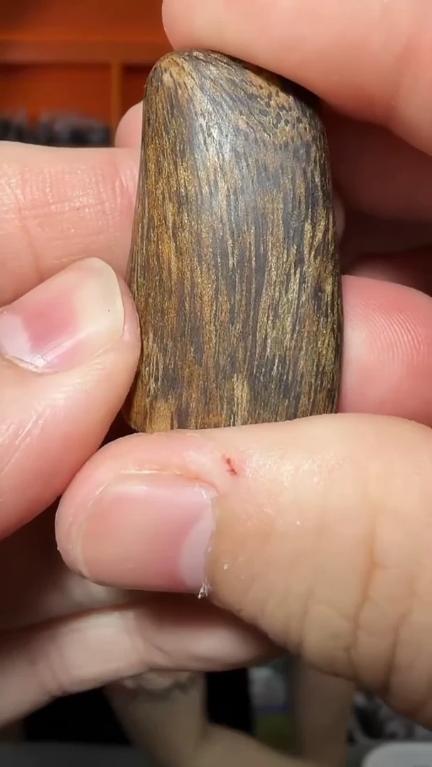 沉香吊坠140号沉水挂件多样性发一