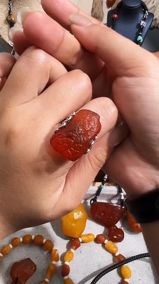 【闪购商品】蜜蜡裸石未镶嵌似玉