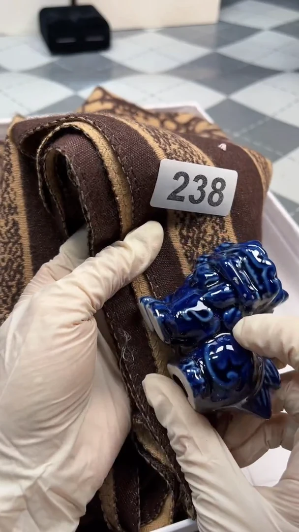 瓷片陶瓷如图所示周边